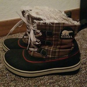 sorel plaid boots